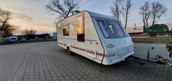                         Przyczepa kempingowa Elard Clarion 490/4L 100% sucha, łóżko piętrowe, 5 osób. Okazja!  - zdjęcie 1
                        