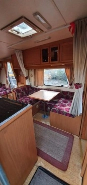                         Przyczepa kempingowa Elard Clarion 490/4L 100% sucha, łóżko piętrowe, 5 osób. Okazja!  - zdjęcie 2
                        