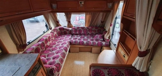                         Przyczepa kempingowa Elard Clarion 490/4L 100% sucha, łóżko piętrowe, 5 osób. Okazja!  - zdjęcie 3
                        