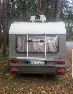                         Przyczepa kempingowa po remoncie z oryginalną klimatyzacją - zdjęcie 6
                        