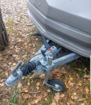                         Przyczepa kempingowa po remoncie z oryginalną klimatyzacją - zdjęcie 8
                        