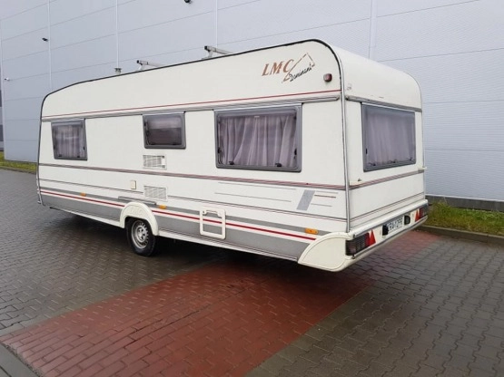                         Przyczepa kempingowa LMC - markiza, akumulator, wc, łóżka piętrowe. OKAZJA!!! - zdjęcie 16
                        