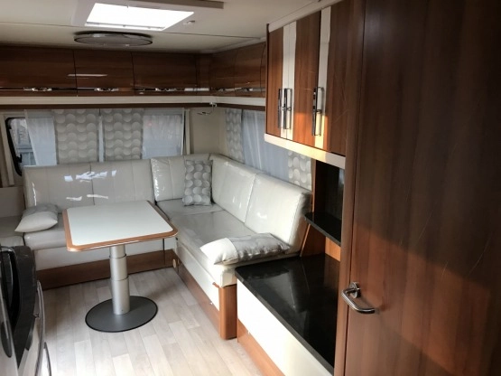                         fendt diamant black 2015 rok - zdjęcie 19
                        