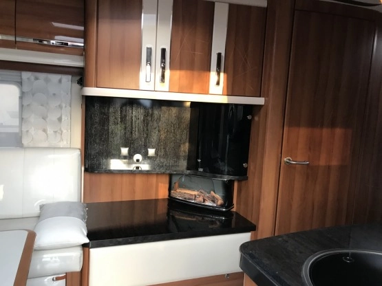                         fendt diamant black 2015 rok - zdjęcie 8
                        