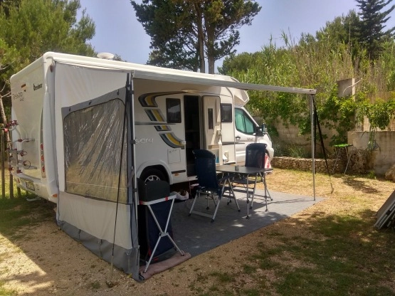                         Ford Benimar Tessoro 442 - zdjęcie 19
                        