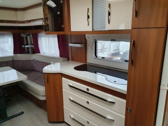                         Hobby 540 UFE Excellent 2016 r., Markiza THULE, bagażnik na rowery - zdjęcie 10
                        