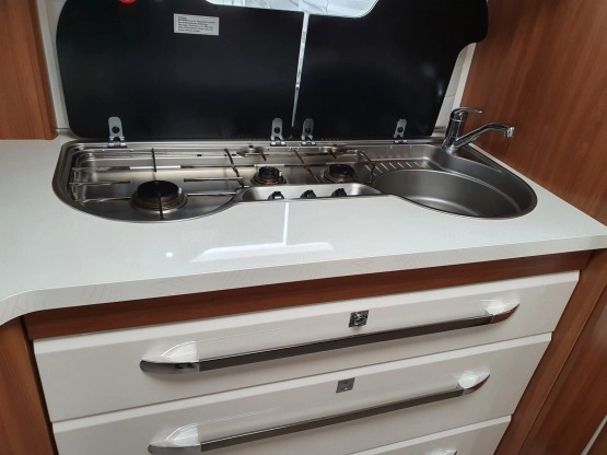                         Hobby 540 UFE Excellent 2016 r., Markiza THULE, bagażnik na rowery - zdjęcie 12
                        