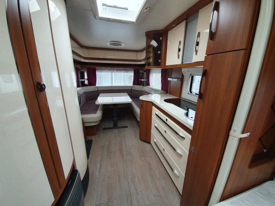                         Hobby 540 UFE Excellent 2016 r., Markiza THULE, bagażnik na rowery - zdjęcie 8
                        