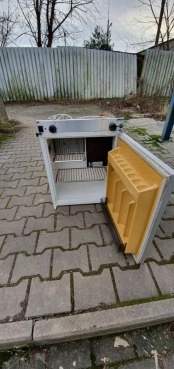                         Lodówka  na gaz, prąd, 12 V i 220 V do przyczepy kempingowej, kampera, jachtu i nie tylko. Sprawna. Wysyłka - zdjęcie 2
                        