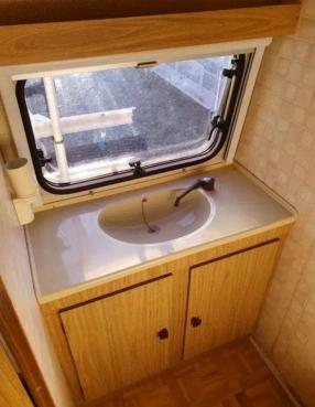                         Hobby AVENTO ROYAL 395 TL - zdjęcie 12
                        