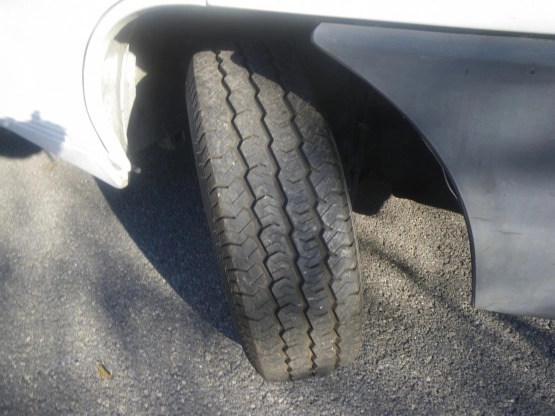                         Sprzedam Camper-Fiat Ducato (z alkową)-1995r-140 tys.km-5 osobowy-bardzo zadbany - zdjęcie 9
                        