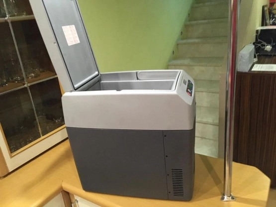                         Przenośna lodówka termoelektryczna z elektronicznym termostatem TropiCool TC 21FL - zdjęcie 1
                        