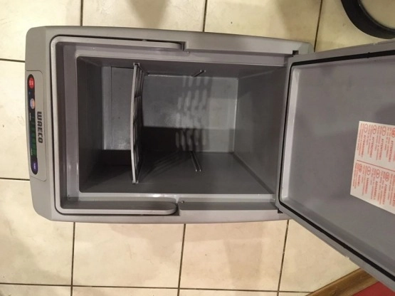                         Przenośna lodówka termoelektryczna z elektronicznym termostatem TropiCool TC 21FL - zdjęcie 8
                        