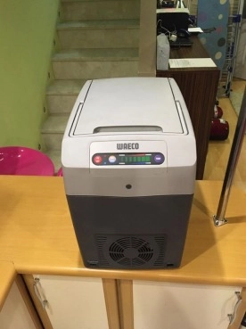                         Przenośna lodówka termoelektryczna z elektronicznym termostatem TropiCool TC 21FL - zdjęcie 9
                        