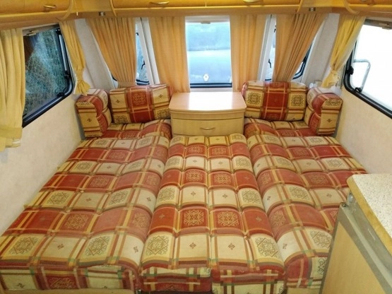                         prywatna przyczepa kempingowa Coachman Amara 530 5 os. 2002 r. - zdjęcie 20
                        