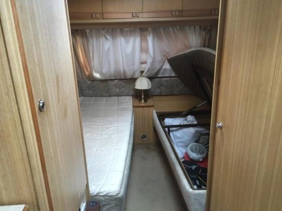                         Przyczepa Dethleffs 1994 + 4 letni przedsionek - zdjęcie 17
                        