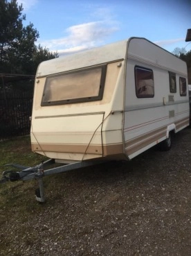                         Przyczepa Dethleffs 1994 + 4 letni przedsionek - zdjęcie 3
                        