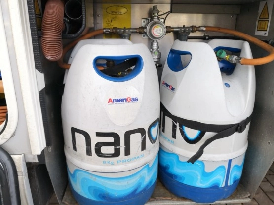                         Carthago C-Tourer T150 H PLUS 3.5T ALKO SAT Solar Bittner 1800W NAVI HAK El. Łóżko Wer. Zimowa - zdjęcie 16
                        