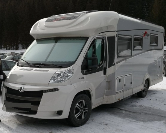                         Carthago C-Tourer T150 H PLUS 3.5T ALKO SAT Solar Bittner 1800W NAVI HAK El. Łóżko Wer. Zimowa - zdjęcie 1
                        