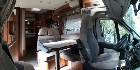                         Carthago C-Tourer T150 H PLUS 3.5T ALKO SAT Solar Bittner 1800W NAVI HAK El. Łóżko Wer. Zimowa - zdjęcie 3
                        