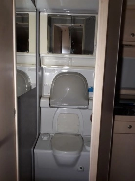                         Przyczepa kempingowa, Beyerland Sprinter 12040 - zdjęcie 13
                        