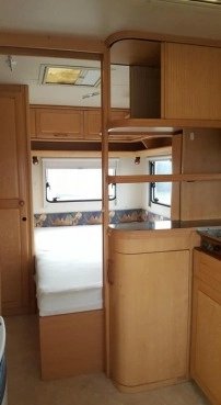                         Przyczepa Kempingowa Hobby 495 Exclusive z PRZEDSIONKIEM - zdjęcie 3
                        