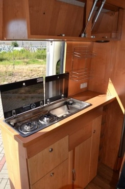                         Sprzedam lub zamienię kampera 2+2 - Citroen Jumper 2012 - zdjęcie 5
                        