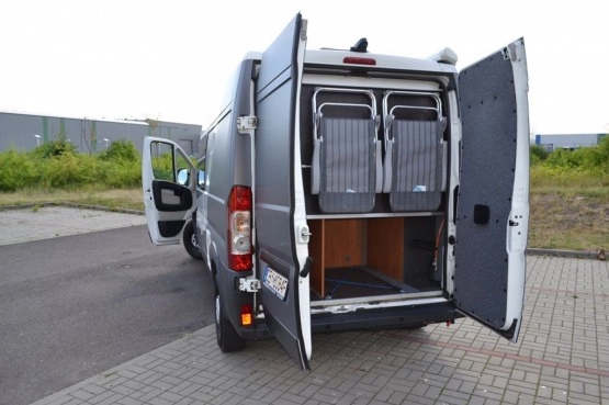                         Sprzedam lub zamienię kampera 2+2 - Citroen Jumper 2012 - zdjęcie 6
                        