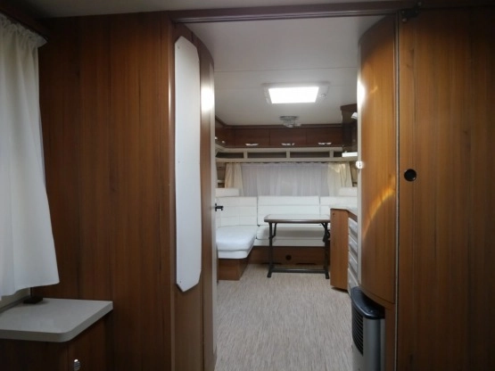                         Przyczepa kempingowa dla osoby niepełnosprawnej, na wózku Hobby 650 Premium - zdjęcie 17
                        