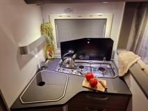                         Adria Adria Coral XL 670 SL ZIMOWY DOPOSAŻONY! - zdjęcie 10
                        