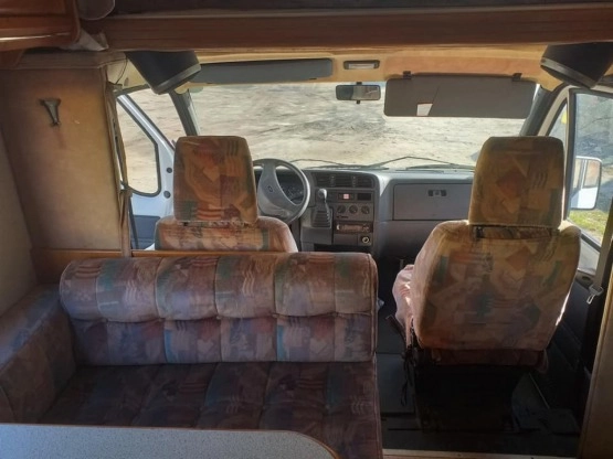                         DUCATO 2.5 TDI Rok 1995 KAMPER PILOTE - zdjęcie 11
                        
