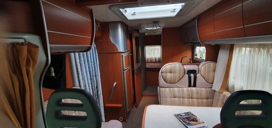                         Kamper MC Louis Tandy - zdjęcie 3
                        