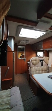                         Kamper MC Louis Tandy - zdjęcie 4
                        