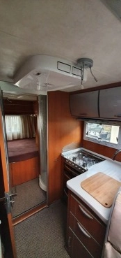                         Kamper MC Louis Tandy - zdjęcie 9
                        