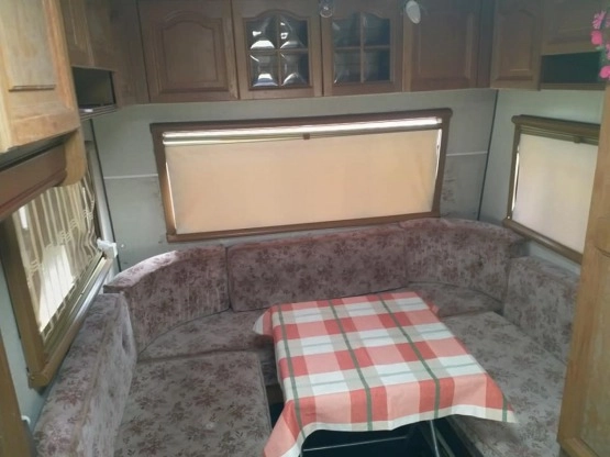                         Przyczepa kempingowa z miejscem nad jeziorem Lubikowskim - zdjęcie 10
                        