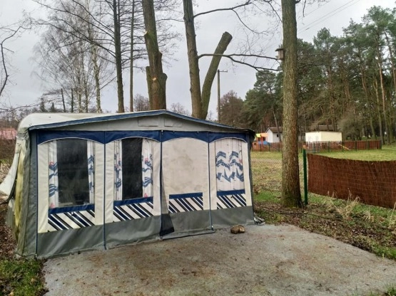                         Przyczepa kempingowa z miejscem nad jeziorem Lubikowskim - zdjęcie 7
                        