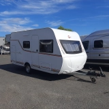                         PRZYCZEPA KEMPINGOWA BURSTNER PREMIO LIFE 415 TK BRAVA MODEL 2023 - zdjęcie 30
                        