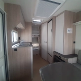                         PRZYCZEPA KEMPINGOWA BURSTNER PREMIO LIFE 415 TK BRAVA MODEL 2023 - zdjęcie 12
                        