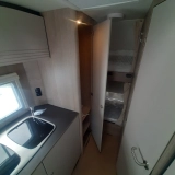                         PRZYCZEPA KEMPINGOWA BURSTNER PREMIO LIFE 415 TK BRAVA MODEL 2023 - zdjęcie 5
                        