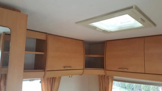                         BAILEY PAGEANT 5/6 OSOBOWA 2004 R., PRZEDSIONEK, ZAREJESTROWANA - zdjęcie 3
                        