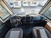                         Knaus LIVE I 700 MEG - zdjęcie 16
                        