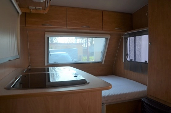                         CARAVELAIR Emeraude2 z 2006r lekka do 750kg kat B - zdjęcie 2
                        