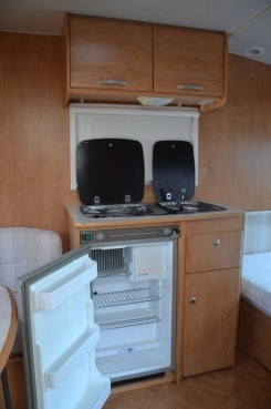                         CARAVELAIR Emeraude2 z 2006r lekka do 750kg kat B - zdjęcie 6
                        