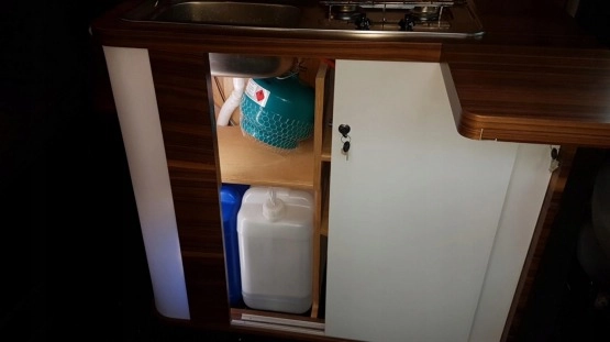                         Kamper Renault Master - zdjęcie 13
                        