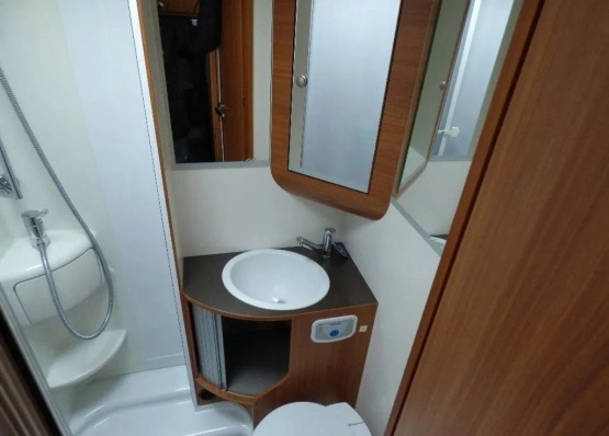                         Fiat Ducato ADRIA MATRIX M680 SP - zdjęcie 8
                        