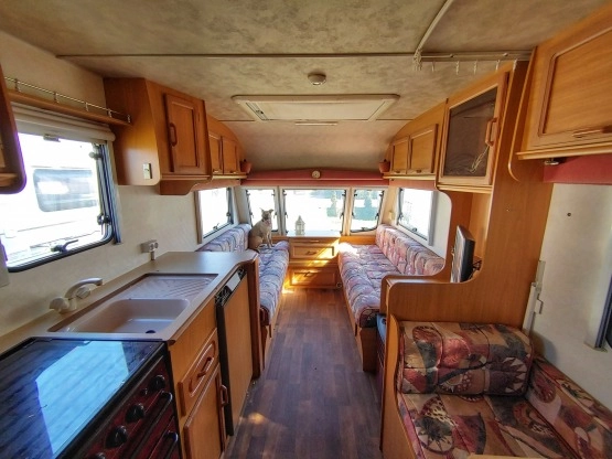                         Przyczepa Avondale Rialto 550-4, 4-osobowa, 2000r, + moto mover!!! - zdjęcie 6
                        