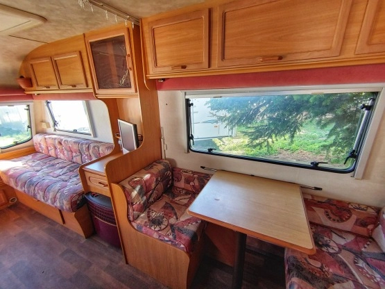                         Przyczepa Avondale Rialto 550-4, 4-osobowa, 2000r, + moto mover!!! - zdjęcie 7
                        