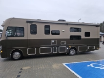                         Amerykanski kamper Ford F53 kat c  ,hydraulika, pneumatyczne zawieszenie, agregat  - zdjęcie 11
                        