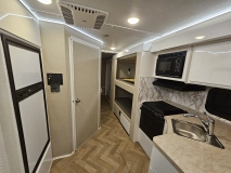                         Amerykanski kamper Ford F53 kat c  ,hydraulika, pneumatyczne zawieszenie, agregat  - zdjęcie 6
                        