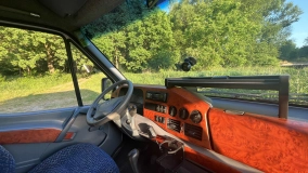                         vanlife Mercedes - zdjęcie 2
                        